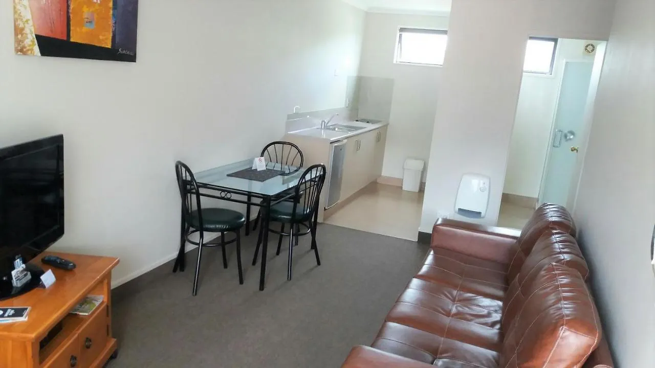 ****  Bay Palm Motel Mount Maunganui New Zealand